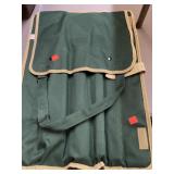 Nice Grill Utensil set in Carry case. New.