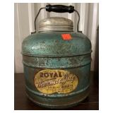 Royal Thermic Jug. Drink container.