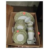 Box of J & G Meakin England Sterling Renaissance