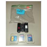 3 Cnt Flashdrives & 3 Cnt SanDisk