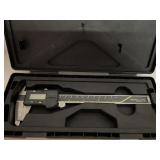 Mititoyo.  Caliper. Absolute.  Digimatic.