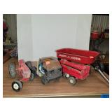 Lot if Vintage Toys (International Tractor/Tonka