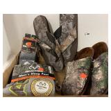 REALTREE & MOSSY OAK lot. Socks. Med Sleep Pants.