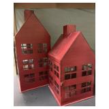 2 metal houses w/ windows 14 & 11in.