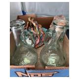 Misc lot of glass items.