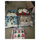 5 Cnt Christmas Themed Throw Pillows