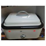 GE 18 Quart Roaster Oven