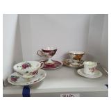 4 Cnt  Tea Cups & Saucers