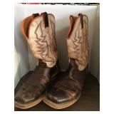 Justin Cowboy Boots
Size 11B