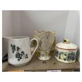 3 ceramic pieces. 1 AVON.