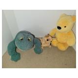 Winnie the Pooh/Frog & Dog