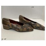 Carriage Court ladies shoes.  Size 7.5 W. New.