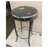 Vntg. Stool