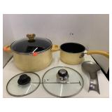 2 PD pots, 3 lids, and spoon holder
