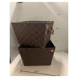 2 storage baskets