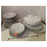 Golden Rose fine china plates, 2 serving trays