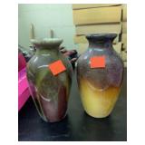 2 ceramic mini vases