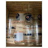 7 Chicago Bears. Drinkware / glasses.