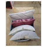 Lot of 5 Throw Pillows