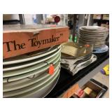 Approx 26 Collectibles Plates
