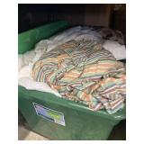 Tote w/Lid w/Variety Fabrics