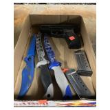 Box of Knifes/Gun MISC