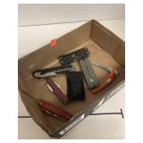 7 ct Pocket Knives