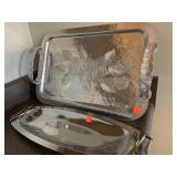 2 Serving Trays