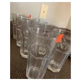 8 Glass Drinking Cups