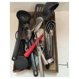 Kitchen Utensil Lot