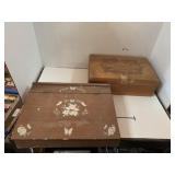 2 wood boxes