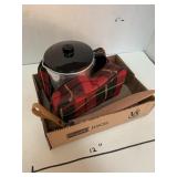 Kettle and fishing knife