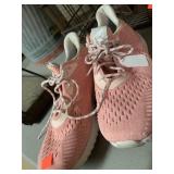 Adidas Shoes sz 8 1/2