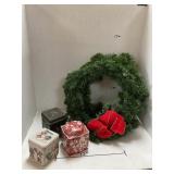 Var. Box of Christmas Decor/Reefs/SmallBoxes/Bows