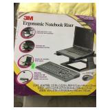 3M Ergonomic Notebook Riser