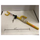 The Club Automotive Anti-theft device With Key