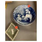 Wedge wood & mothers Day plates.