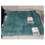 2 Cnt Bath Rugs 1- 21 x 34 & 1- 24 x 60