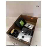 3 Ct. Retro Cameras, Windstream Speedstream