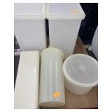 5 Tupperware Containers with Lids