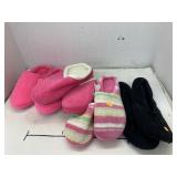 Vrty. Of Womens Slippers (Sz. S-L)