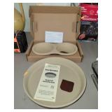 Pampered Chef Deep Dish Baker & Microwave Egg