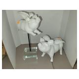 2 Cnt Flying Pigs 1 on a Stand/1 Is a Bank