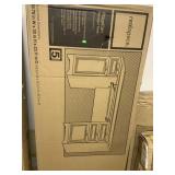 Magellan Manager Desk