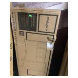 Hutch w/Doors - Broadstreet