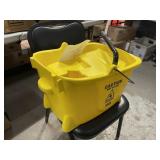 Rolling Mop Wringer Bucket