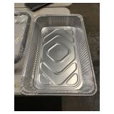 4 tin food trays