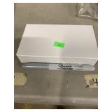 Approx 12 silver sharpie markers