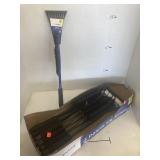 7 Ct. Deluxe Ice Scrapers W/Snow Brushes