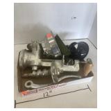 Vntg. Landers Grinder